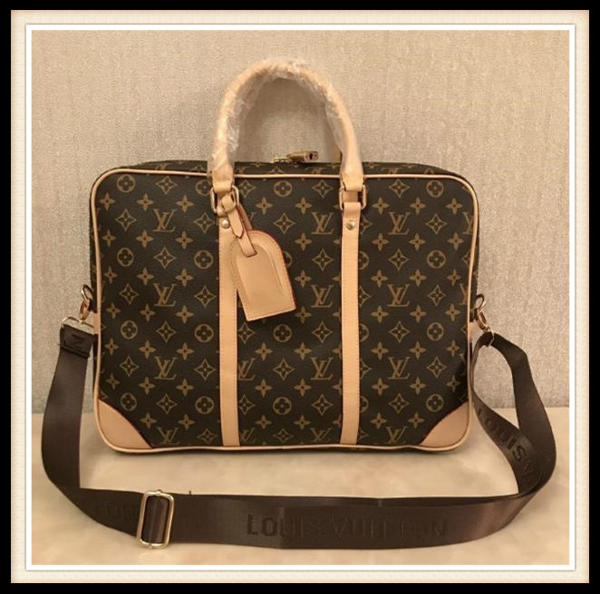 Luxurys bags Messenger Bag Women Totes Fashion LV LOUIS Bags Vintage printing Shoulder Bags classic crossbody bag Vitton 356, Red;black
Luxurys bags Messenger Bag Women Totes Fashion LV LOUIS Bags Vintage printing Shoulder Bags classic crossbody bag Vitton 356, Red;black
