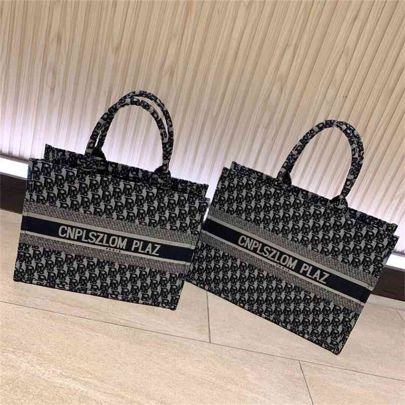 2021 new big bag embroidered canvas portable large capacity women's High-quality, Dark blue
2021 new big bag embroidered canvas portable large capacity women's High-quality, Dark blue