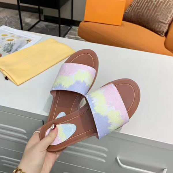 2021 Designer brand Fashion Women's sandals women Luxury flower printed Tie-dye unisex beach flip flops big sizembv002
2021 Designer brand Fashion Women's sandals women Luxury flower printed Tie-dye unisex beach flip flops big sizembv002