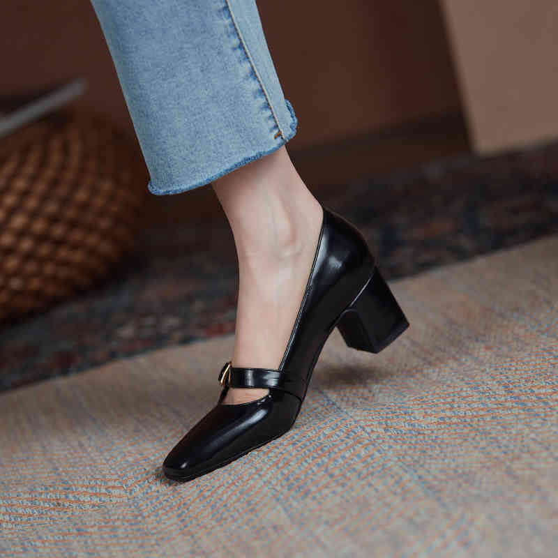 sandals female pumps genuine leather shoes plus size 22-26.5cm cow split mary buckle jane 2-color jumps for woman 1w1w, Black
sandals female pumps genuine leather shoes plus size 22-26.5cm cow split mary buckle jane 2-color jumps for woman 1w1w, Black