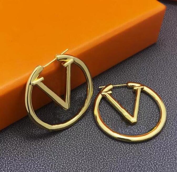 Womens Elegant Charm Hoop Earrings Designer Jewelry 18K Gold Ear Studs Top quality Wedding Accessories
Womens Elegant Charm Hoop Earrings Designer Jewelry 18K Gold Ear Studs Top quality Wedding Accessories