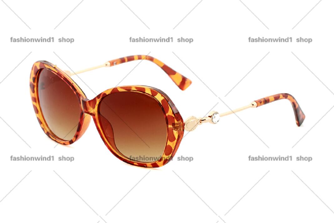 black Fashion Women Sunglasses Oval Frame Mens Trend SunMen Vintage Sports High Quality Glasses With Boxes Oculos De Sol, White;black
black Fashion Women Sunglasses Oval Frame Mens Trend SunMen Vintage Sports High Quality Glasses With Boxes Oculos De Sol, White;black