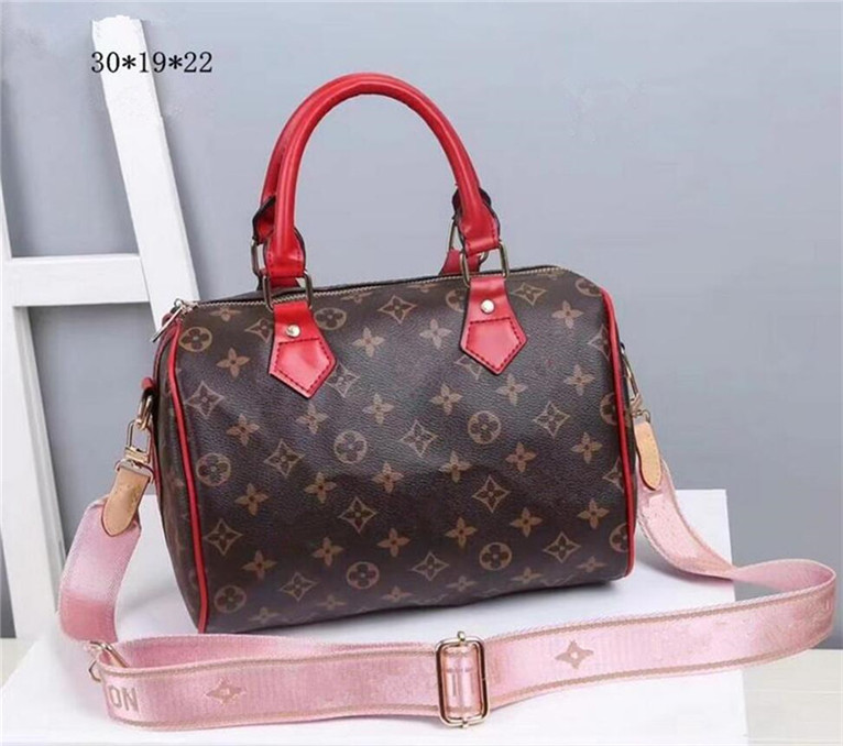 three piece suit purse bag Brown letter flower Genuine Leather Chain Shoulder Bags Handbag Mini Wallets Card Holder Fashion Superior Supplie, Black
three piece suit purse bag Brown letter flower Genuine Leather Chain Shoulder Bags Handbag Mini Wallets Card Holder Fashion Superior Supplie, Black