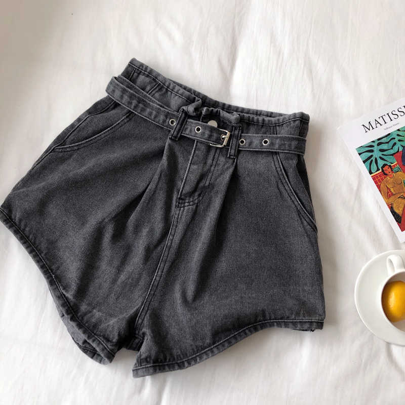 Euro Style Women Denim Shorts Vintage High Waist Cuffed Jeans Street Wear Sexy Summer Spring Autumn 210601, Picture color
Euro Style Women Denim Shorts Vintage High Waist Cuffed Jeans Street Wear Sexy Summer Spring Autumn 210601, Picture color