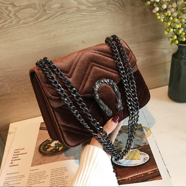 womens handbag winter solid color Corduroy women chain bag elegant atmosphere striped shoulder bags personalized leather fashion handbags
womens handbag winter solid color Corduroy women chain bag elegant atmosphere striped shoulder bags personalized leather fashion handbags