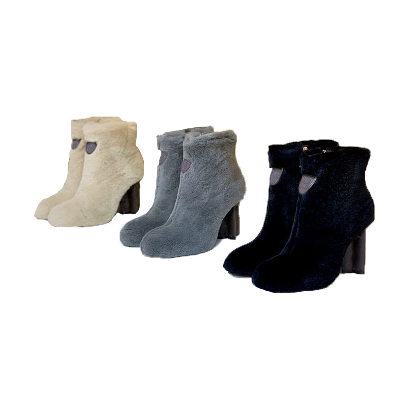 Winter rabbit fur ankle boots 9cm thick heels solid side zipper fashion designer women snow booties real leather sole with box, Wear sticker
Winter rabbit fur ankle boots 9cm thick heels solid side zipper fashion designer women snow booties real leather sole with box, Wear sticker