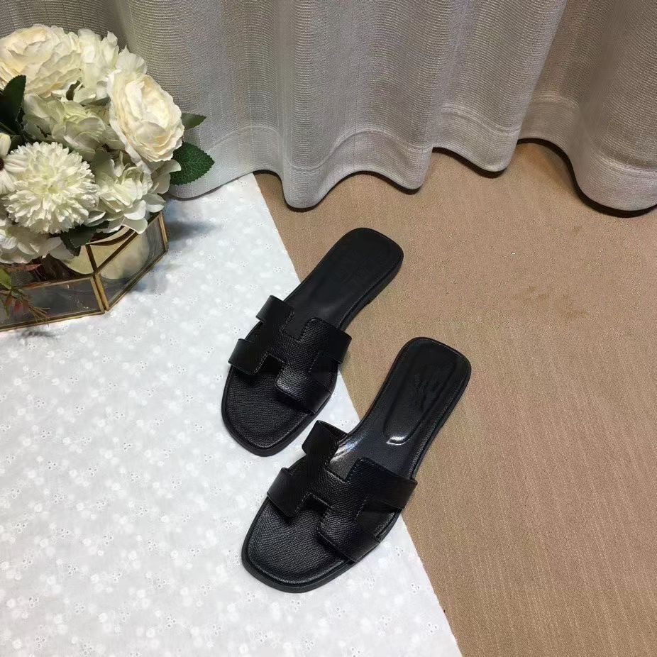 Women Sandals slippers 25 color Flops sandas Moccasins leather wear shoes womens fashion palmprint luxury designers size 35-43 slipper girls, Black
Women Sandals slippers 25 color Flops sandas Moccasins leather wear shoes womens fashion palmprint luxury designers size 35-43 slipper girls, Black