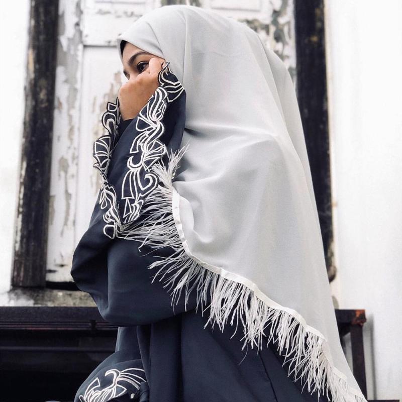 Scarves Designer Styles Plain Scarf Bubble Chiffon Women Muslim Hijab Shawl Wrap Long Feather 10pcs/lot
Scarves Designer Styles Plain Scarf Bubble Chiffon Women Muslim Hijab Shawl Wrap Long Feather 10pcs/lot