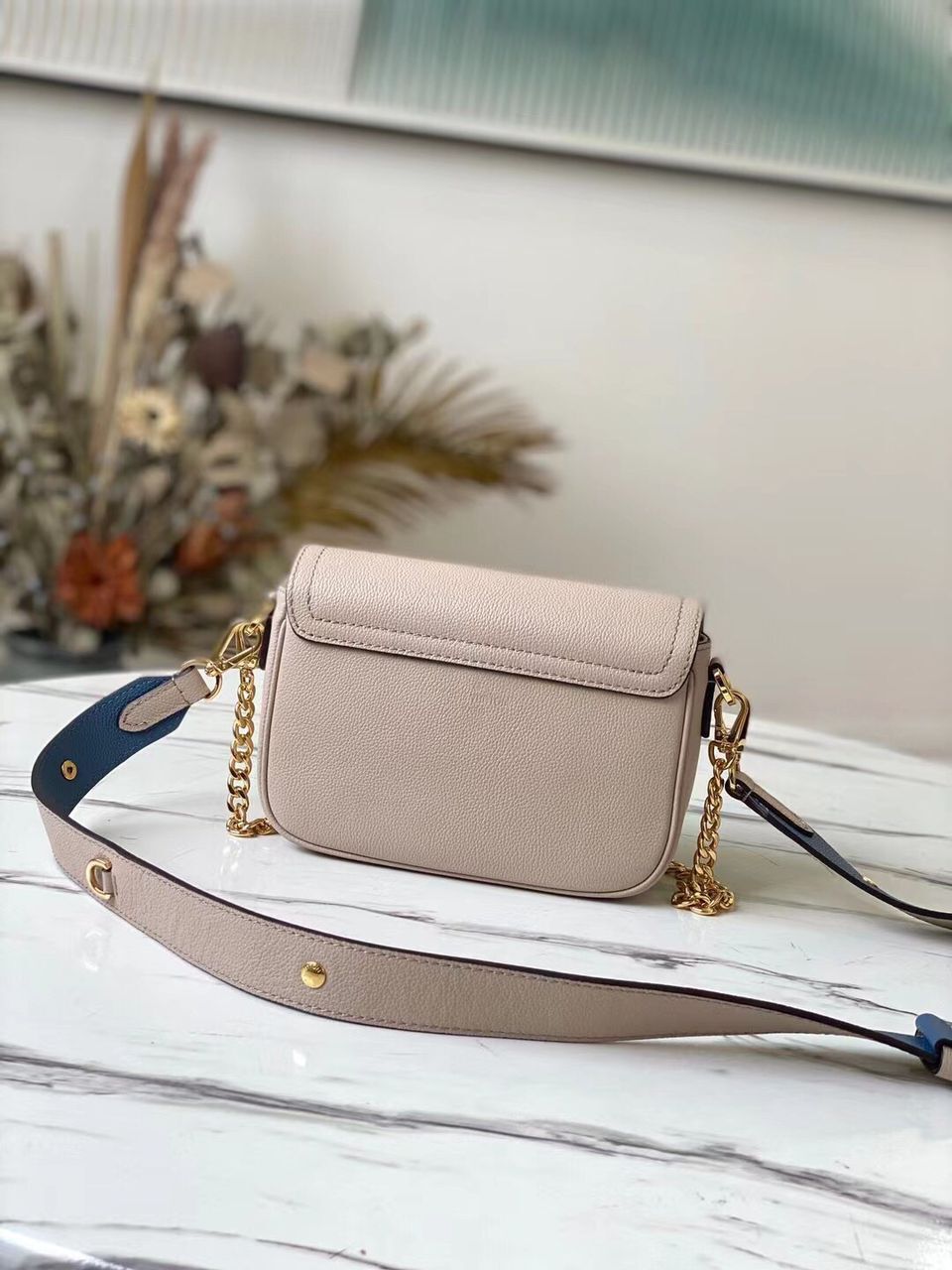 Children Designer Handbag 2021 New Girl Princess Chain Messenger Bag Kids Fashion Metal Chain Single Shoulder Change Purse Sbag1996, Khaki
Children Designer Handbag 2021 New Girl Princess Chain Messenger Bag Kids Fashion Metal Chain Single Shoulder Change Purse Sbag1996, Khaki