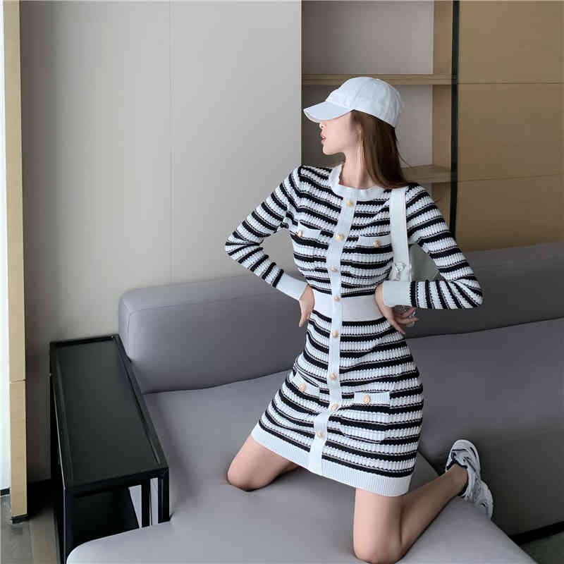 Spring Fashion Stripe Knitted Women Mini Dress Ladies Vintage Single-breasted Bodycon Dress 210518