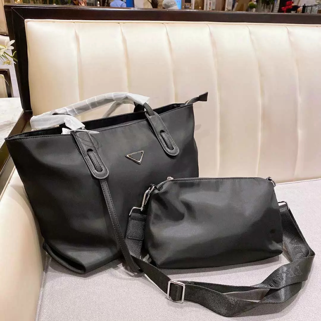 Women Designer's Crossbody Bags Composite Casual Handbags Black with Inside Outside Pockets Large Capacity PD20092202566
Women Designer's Crossbody Bags Composite Casual Handbags Black with Inside Outside Pockets Large Capacity PD20092202566