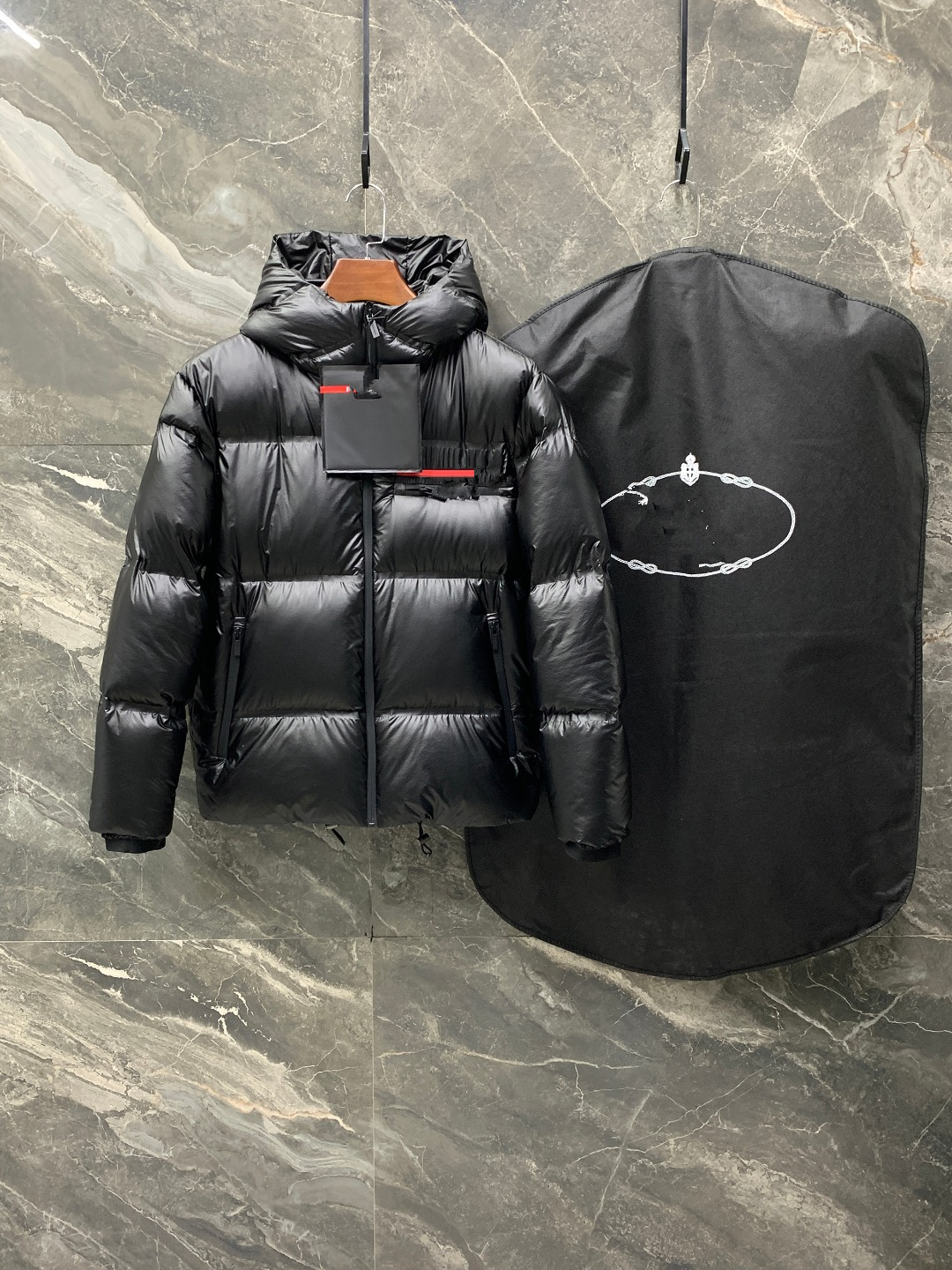 2021 Men Designer Monclair Jacket Chaqueton Mens Dresses Down jacket Women italy Luxury dress Maya windbreaker coat M-3xL
2021 Men Designer Monclair Jacket Chaqueton Mens Dresses Down jacket Women italy Luxury dress Maya windbreaker coat M-3xL