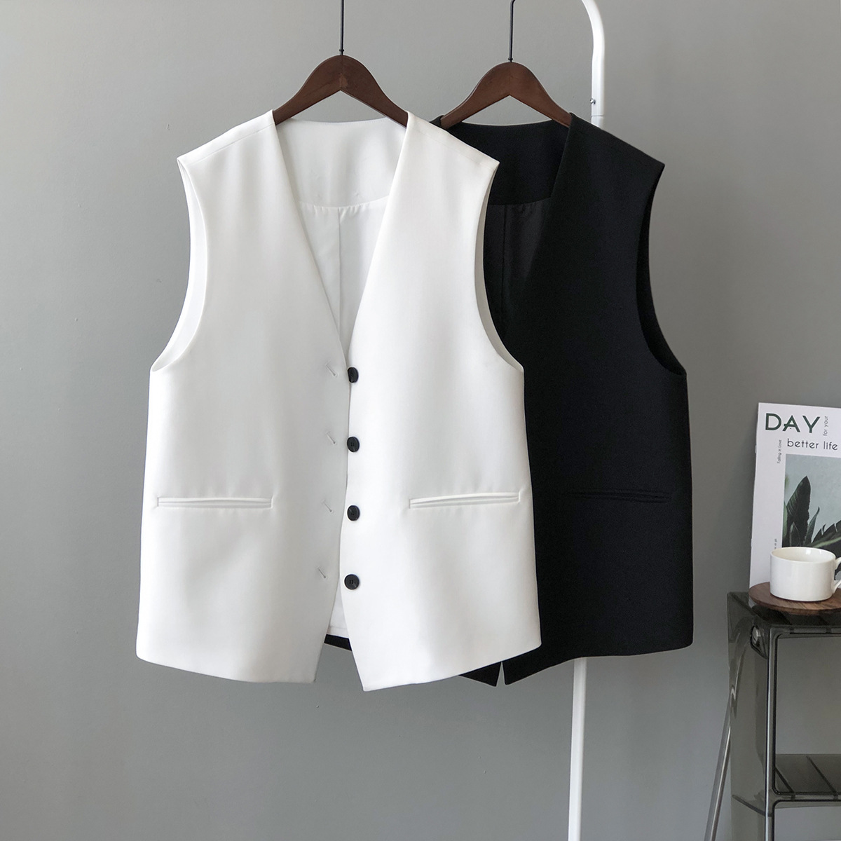 Women's Two Piece Pants Temperament Single Breasted Waistcoat Women 2021 Spring White Black Office Lady Vest Korean Loose V-neck S
Women's Two Piece Pants Temperament Single Breasted Waistcoat Women 2021 Spring White Black Office Lady Vest Korean Loose V-neck S