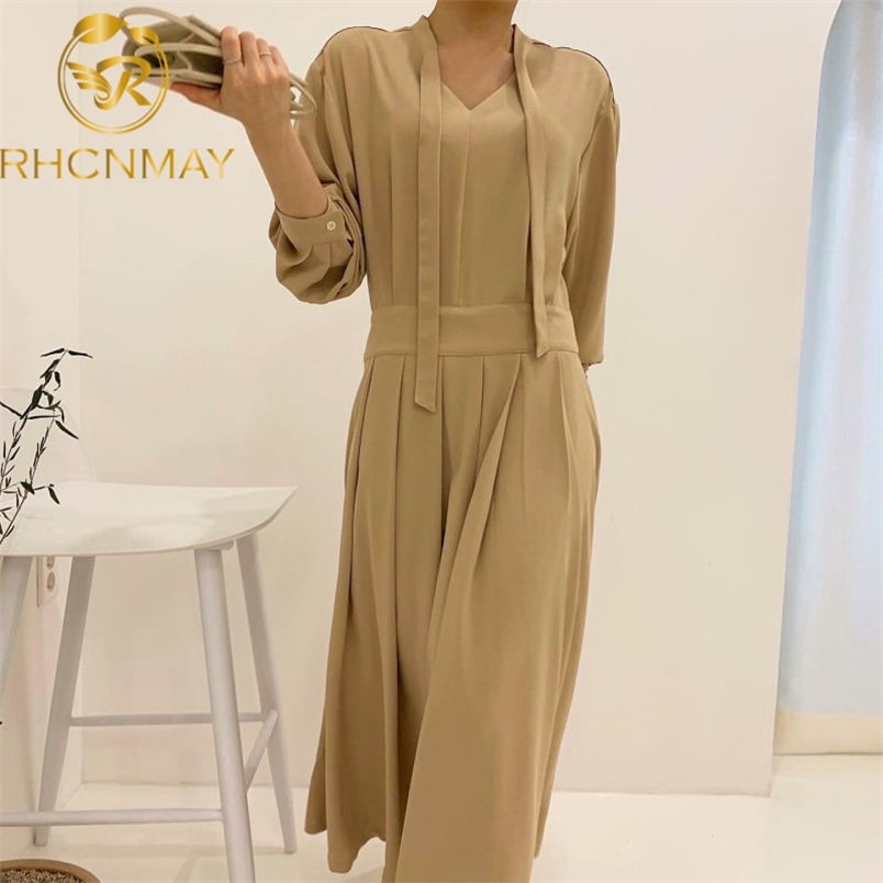 Women Elegant Party Dress Long Sleeve V Neck Solid Autumn Pleats Slim Temperament 210506