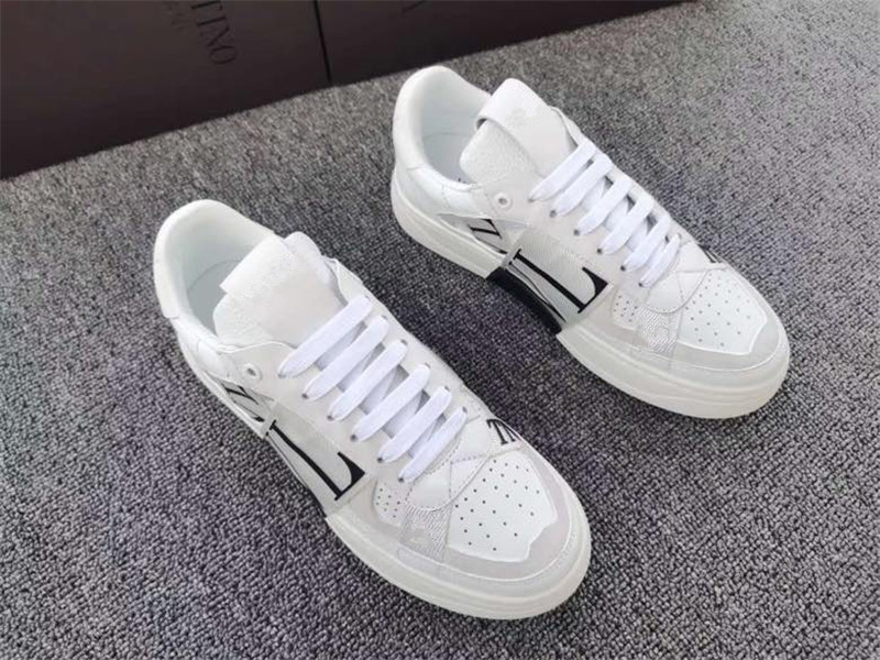 2021 High quality Designer Shoes Brand Men Women Run Away Shoes France Brand Men Women Sneakers Loafers 39-45, 02
2021 High quality Designer Shoes Brand Men Women Run Away Shoes France Brand Men Women Sneakers Loafers 39-45, 02