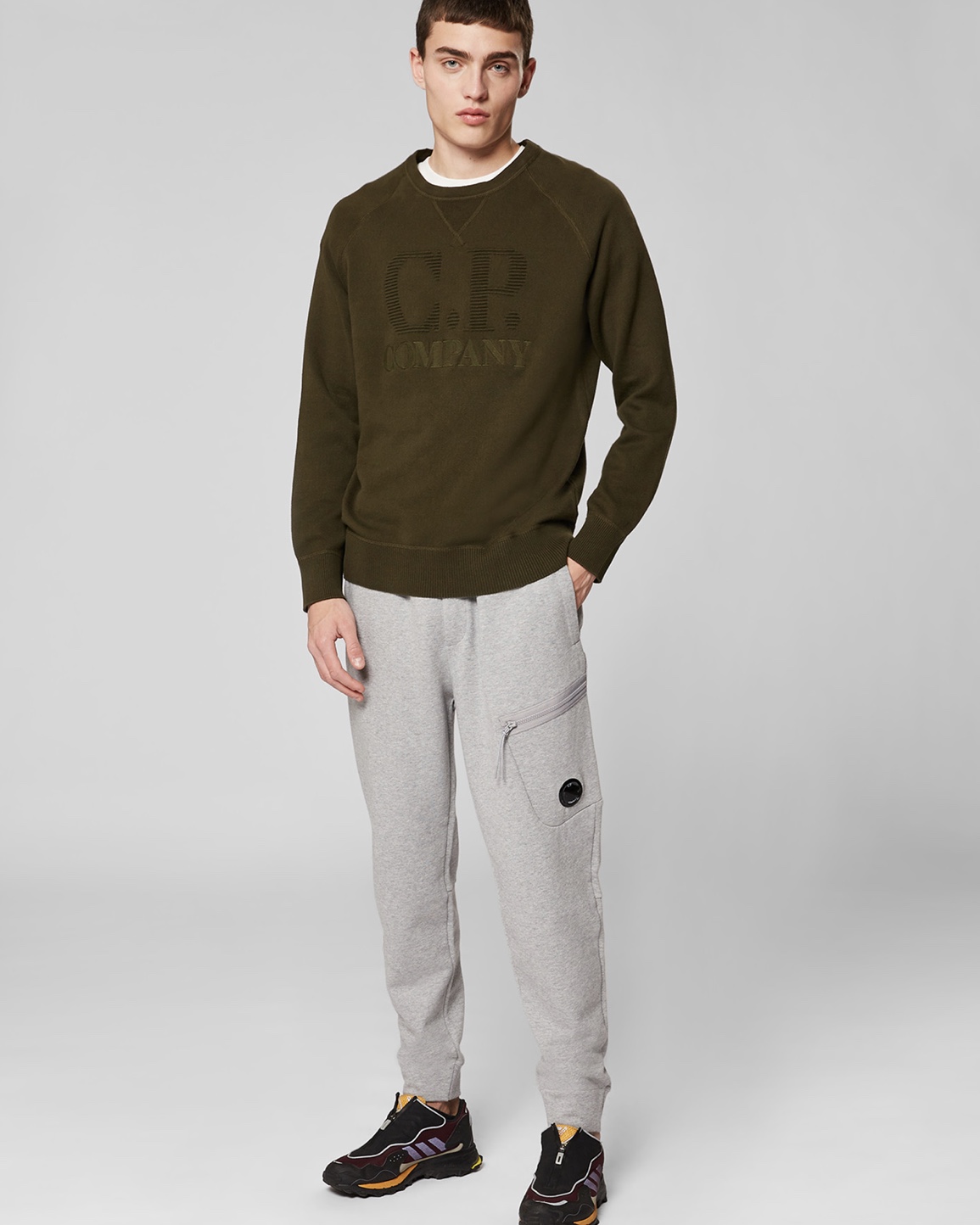 20ss men trouser fashion sweatpants loose Imported woven waterproof fabric Feel smooth Eye decoration solid color loo asian size black pants
20ss men trouser fashion sweatpants loose Imported woven waterproof fabric Feel smooth Eye decoration solid color loo asian size black pants