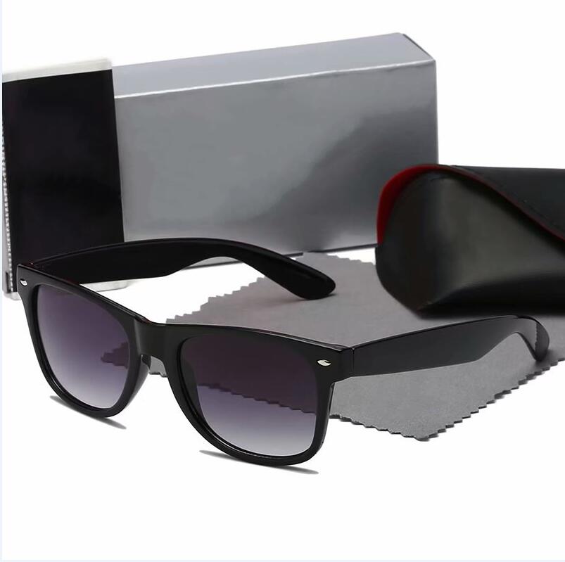 Sale Classic metal frame glass lens pilot Sunglasses Men Women Vintage Design Oculos de sol masculino gafas 58mm 62mm with Accessories, White;black
Sale Classic metal frame glass lens pilot Sunglasses Men Women Vintage Design Oculos de sol masculino gafas 58mm 62mm with Accessories, White;black