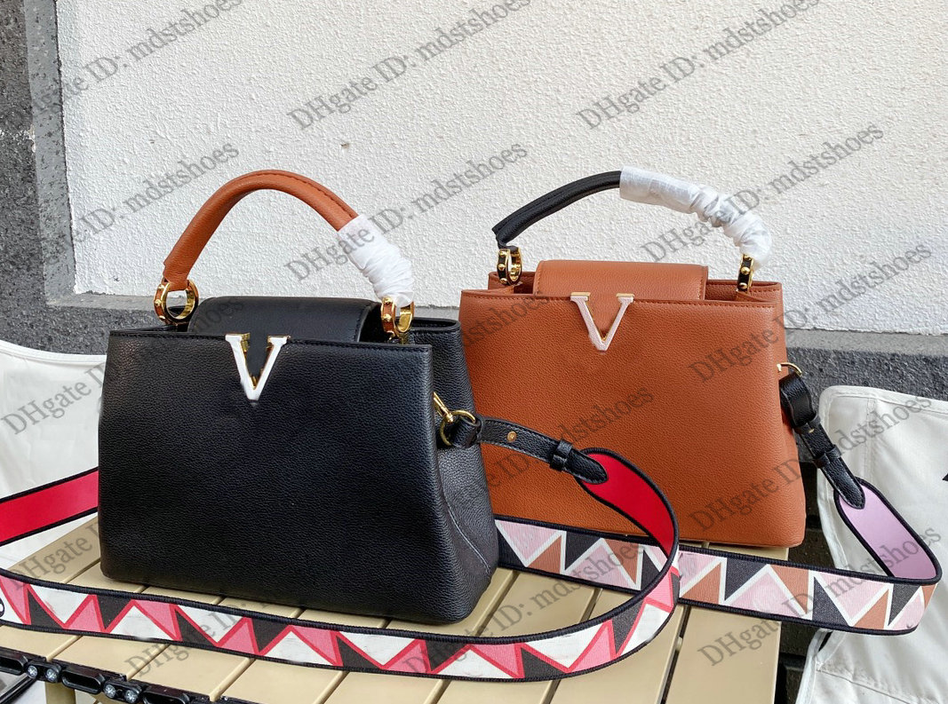 Capucines BB Handbag Handle Bag Taurillon Leather Designer Karakoram patter Colorful strap Shoulder Bags for Women Lady Purse Luxury Casual Woman Crossbody M59266
Capucines BB Handbag Handle Bag Taurillon Leather Designer Karakoram patter Colorful strap Shoulder Bags for Women Lady Purse Luxury Casual Woman Crossbody M59266