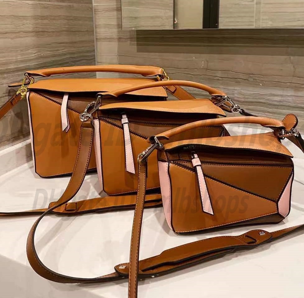 High Quality L luxurys designers Fashion Womens Shoulder Bags CrossBody Handbags Clutch Handbag Totes purse Classic Leather geometry bag ladies wallet, No bags
High Quality L luxurys designers Fashion Womens Shoulder Bags CrossBody Handbags Clutch Handbag Totes purse Classic Leather geometry bag ladies wallet, No bags
