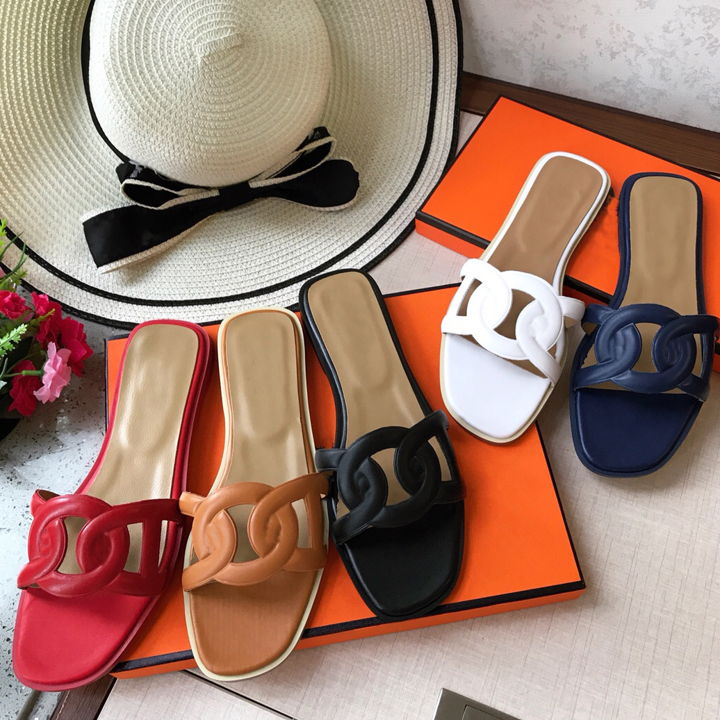 2021 brand women genuine leather slippers designer luxurious shoes sandals fashion flats woman lady summer beach shoes with box, Black
2021 brand women genuine leather slippers designer luxurious shoes sandals fashion flats woman lady summer beach shoes with box, Black