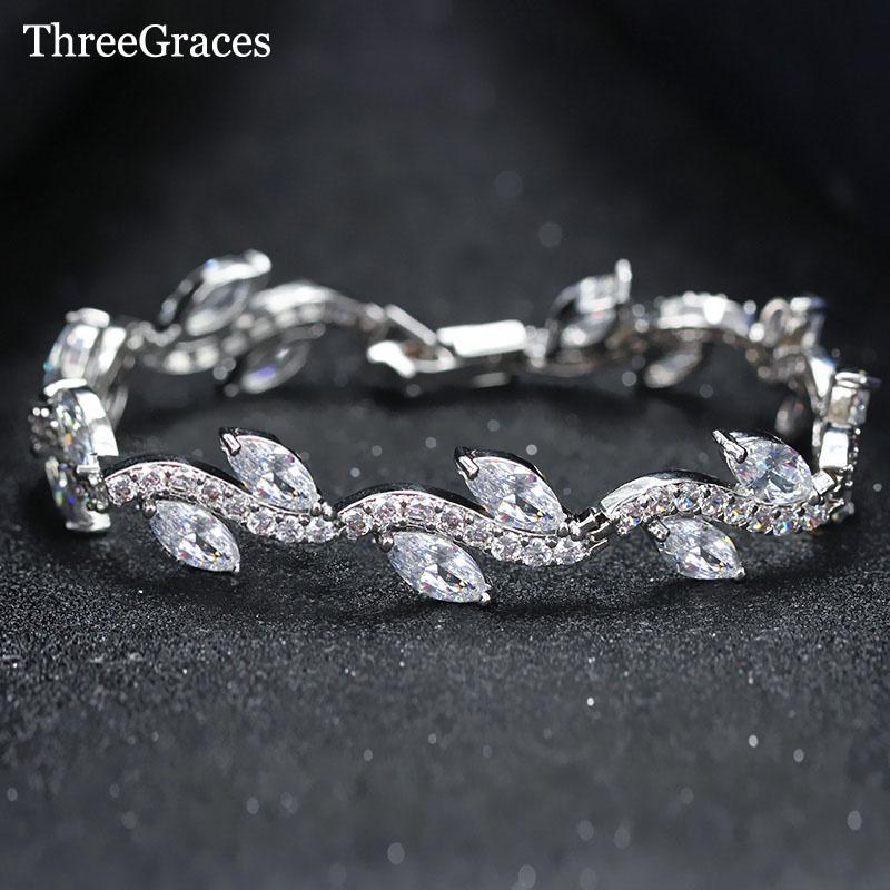 Charm Bracelets ThreeGraces Classic Design Leaf Shape Setting Cubic Zirconia Crystal Fashion Women Strand Tennis Bracelet Jewelry BR110, Golden;silver
Charm Bracelets ThreeGraces Classic Design Leaf Shape Setting Cubic Zirconia Crystal Fashion Women Strand Tennis Bracelet Jewelry BR110, Golden;silver