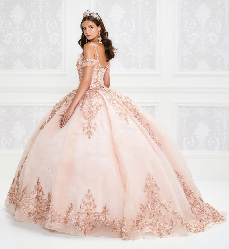 Sparkly Beaded Lace Ball Gown Quinceanera Dresses Sequined Off The Shoulder Neck Prom Gowns Appliqued or Length Organza Sweet 15 Masquerade Dress