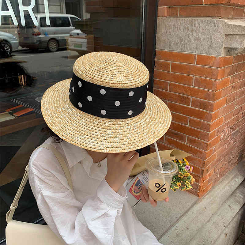 Straw hat women's Korean fashion versatile beach hat brim net red flat top summer hat sunshade small fresh forest series, Black
Straw hat women's Korean fashion versatile beach hat brim net red flat top summer hat sunshade small fresh forest series, Black