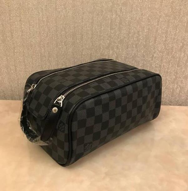 Classic Brown flower Small square lattice Men travelling bag Women large capacity cosmetic bags Brand Zipper pocket wallet
Classic Brown flower Small square lattice Men travelling bag Women large capacity cosmetic bags Brand Zipper pocket wallet