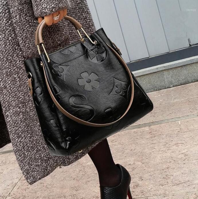 Ajax Big Women Bucket Bag Female Shoulder Bags Large Size Vintage Soft Leather Lady Cross Body Handbag for Hobos Tote1 designer bags Luxurybag116