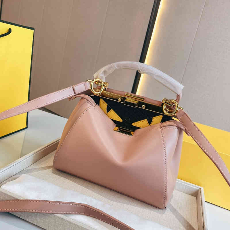 Evening Bags Shoulder Bag Handbags Designer Cross body tote Luxury Genuine leather There are two eyes Looks like a cute little monster With 33AH, 1# packing bag
Evening Bags Shoulder Bag Handbags Designer Cross body tote Luxury Genuine leather There are two eyes Looks like a cute little monster With 33AH, 1# packing bag