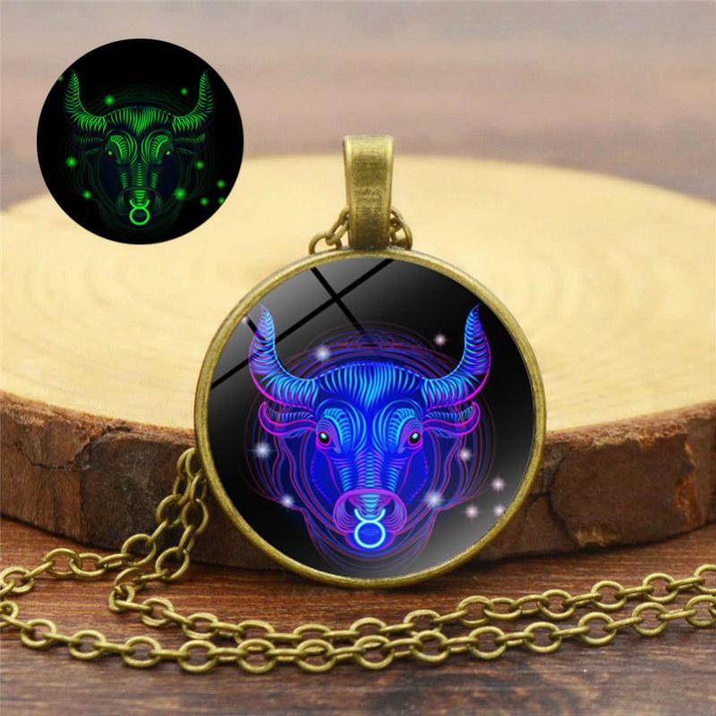 Pendant Necklaces Charm 12 Constellation Glass Dome Necklace Women Men Couple Jewelry Fashion Alloy Glow In The Dark Accesories
Pendant Necklaces Charm 12 Constellation Glass Dome Necklace Women Men Couple Jewelry Fashion Alloy Glow In The Dark Accesories