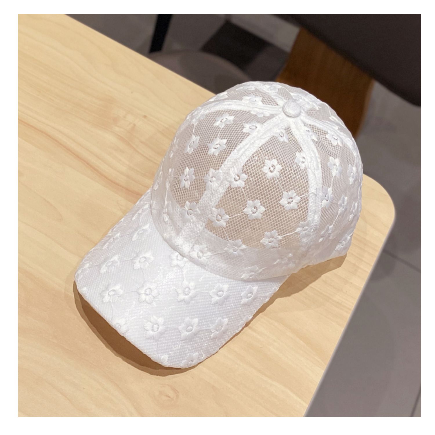 Casquette fashion womens internet celebrity hat Lace is breathable chrysanthemum ball cap black white color mens bucket hats kanye, Blue;gray
Casquette fashion womens internet celebrity hat Lace is breathable chrysanthemum ball cap black white color mens bucket hats kanye, Blue;gray