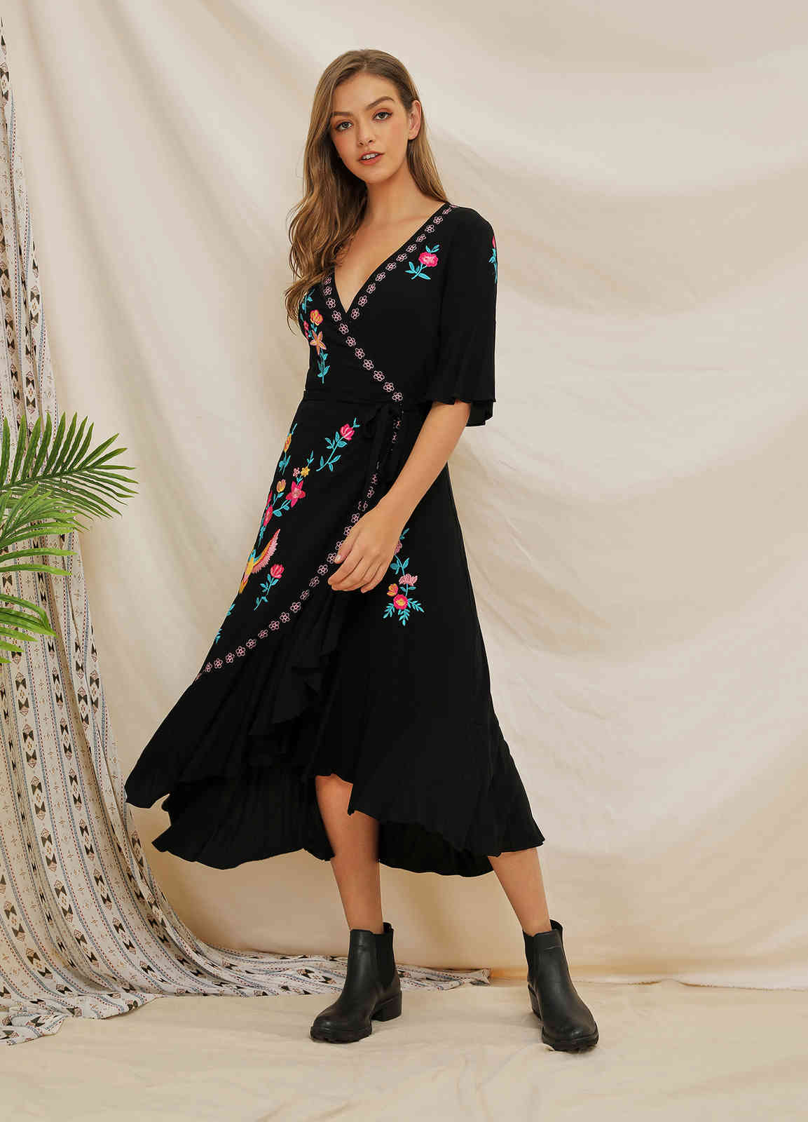 Women Dress Embroidered Bohemia Sexy Long Print Floral Maxi es V Neck Ruffles Flower Beach Summer es 210513