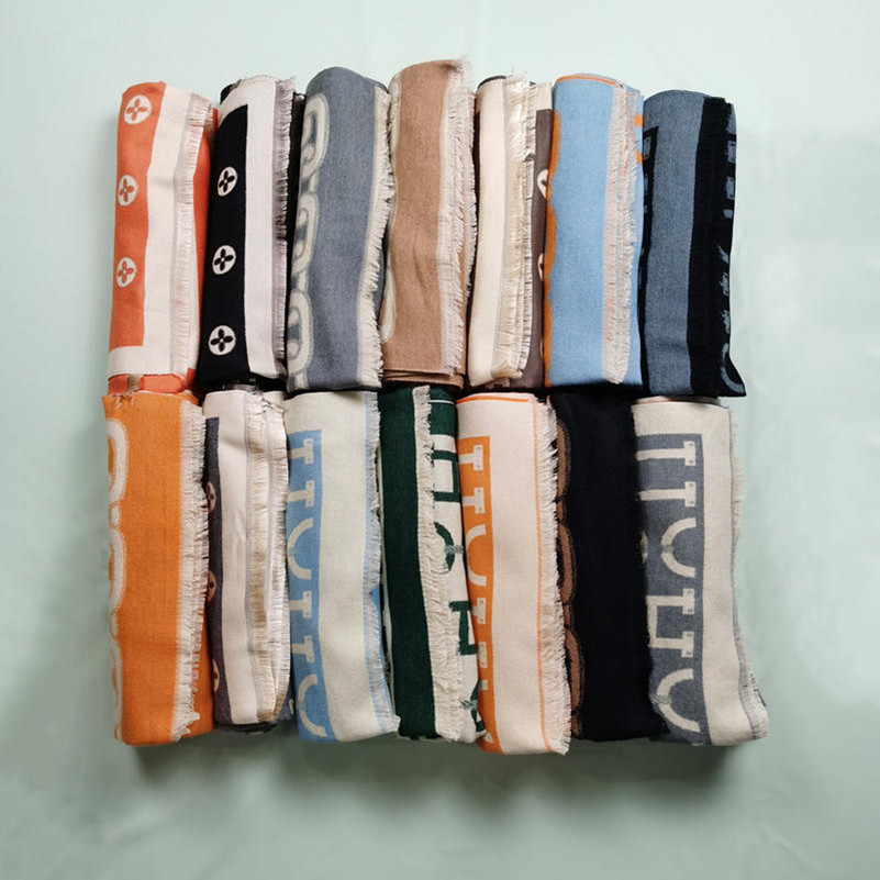 Fashion designer scarf Winter Warm women Luxury Scarves H-shaped double-sided thickened Shawl, Blue;gray
Fashion designer scarf Winter Warm women Luxury Scarves H-shaped double-sided thickened Shawl, Blue;gray