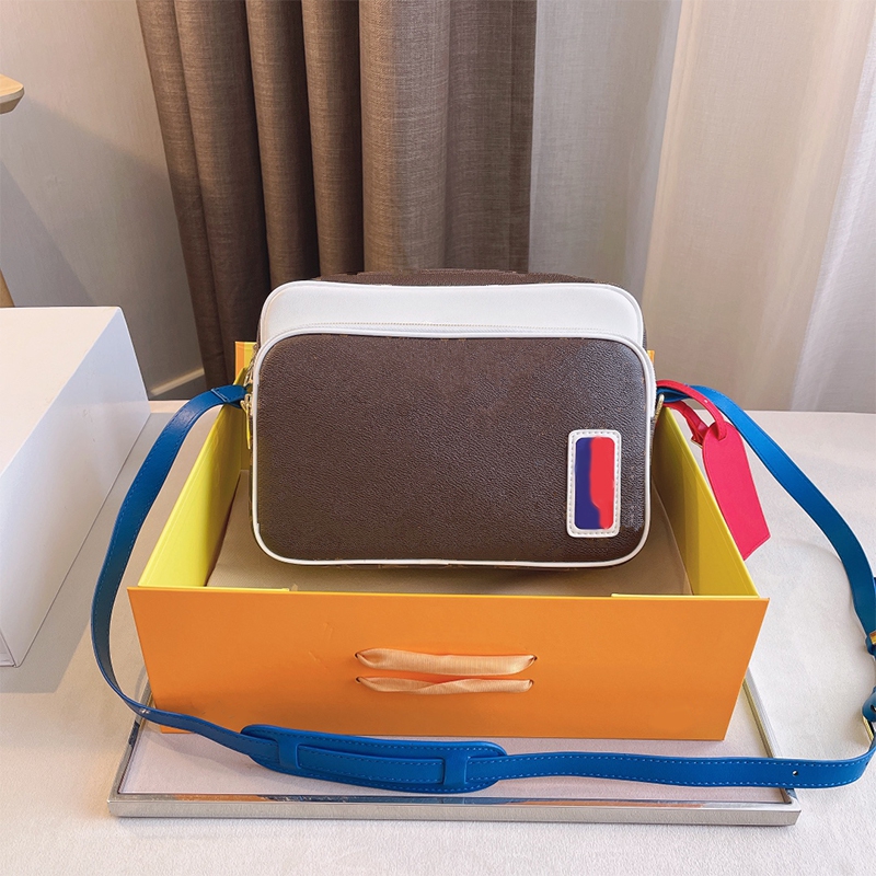 Designer Trendy Sports Messenger Bag Coated Canvas Adjustable Leather Shoulders Strap Luxury Shoulder Bags Cool, This item is not for sale
Designer Trendy Sports Messenger Bag Coated Canvas Adjustable Leather Shoulders Strap Luxury Shoulder Bags Cool, This item is not for sale