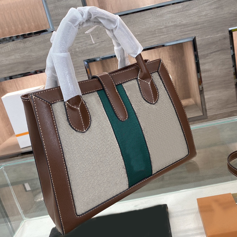 High Luxurys designer top Quality Ladies 2021 Printed shopping bag painting travel handbag Women fashion mother handbags shoulder totes bags artwork letter brand, No bags 
High Luxurys designer top Quality Ladies 2021 Printed shopping bag painting travel handbag Women fashion mother handbags shoulder totes bags artwork letter brand, No bags