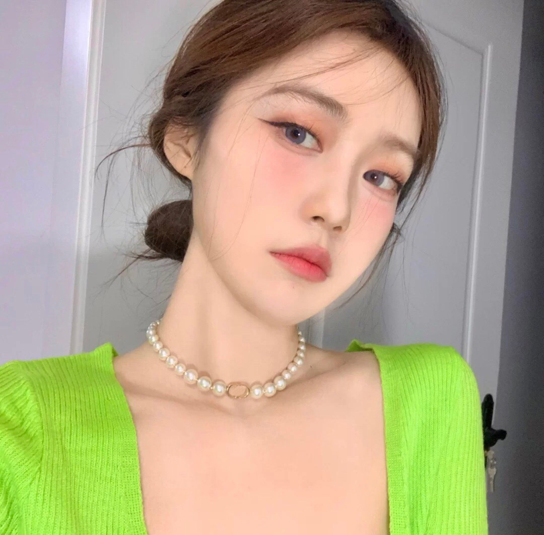 Luxury Designer Jewelry Mens Womens Fashion Brand Golden Letter Pearl Necklaces Wedding Party High Quality Clothes Ornaments Wholesale
Luxury Designer Jewelry Mens Womens Fashion Brand Golden Letter Pearl Necklaces Wedding Party High Quality Clothes Ornaments Wholesale