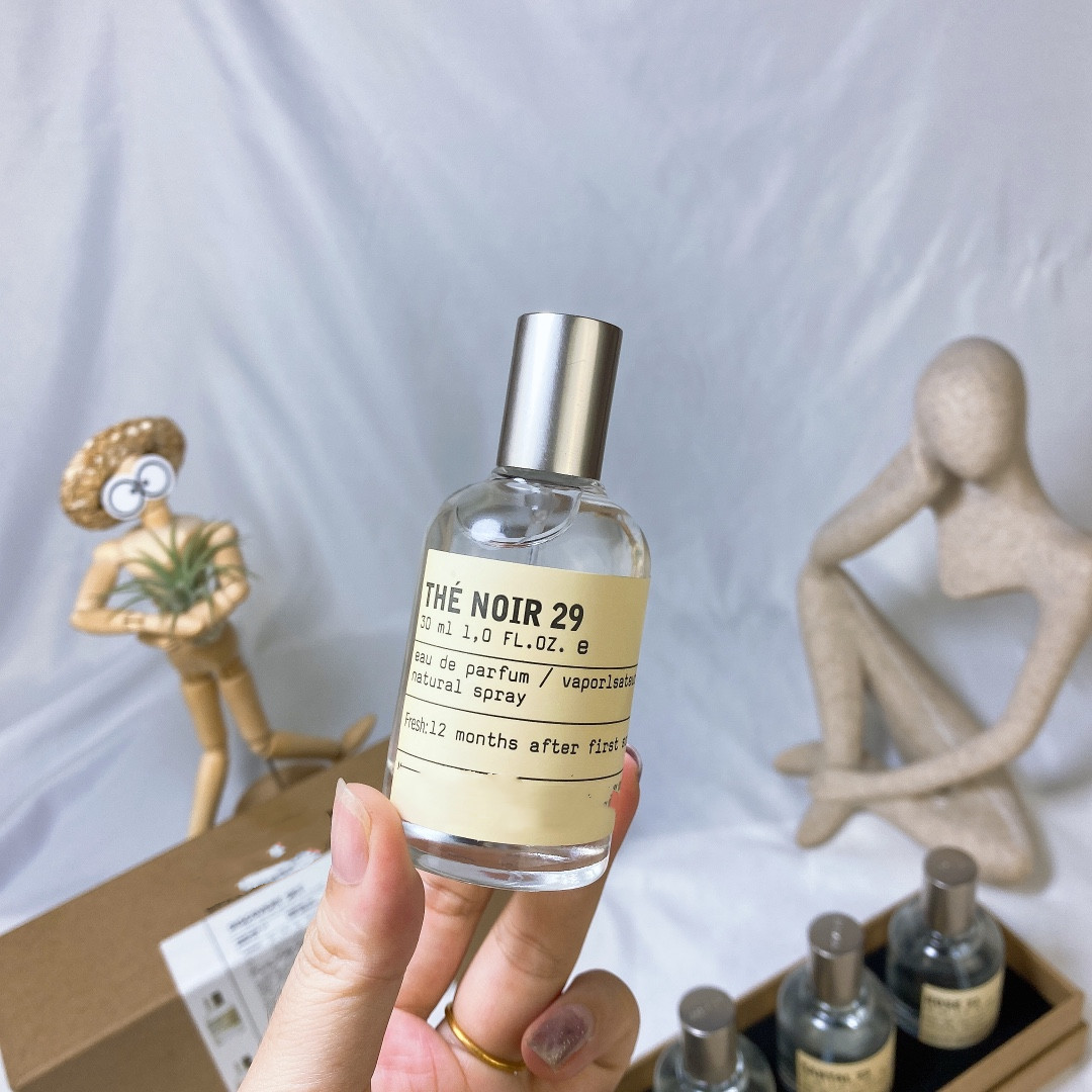 Le Labo Discovery Set 30ml 4pcs Perfume Gift kit Santal 33 Rose 31 The Noir 29 Another 13 Eau De Parfum Lasting fragrance Fast Delivery
Le Labo Discovery Set 30ml 4pcs Perfume Gift kit Santal 33 Rose 31 The Noir 29 Another 13 Eau De Parfum Lasting fragrance Fast Delivery