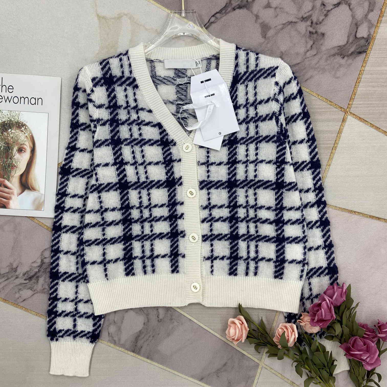 Women's Sweaters & WomenS Knits Tees Luxury Cardigan Vest Pullover Casual Knit Short Sleeve Summer Fashion Wear Classic Pattern Lady Tops Y82R, 1# shoe box
Women's Sweaters & WomenS Knits Tees Luxury Cardigan Vest Pullover Casual Knit Short Sleeve Summer Fashion Wear Classic Pattern Lady Tops Y82R, 1# shoe box