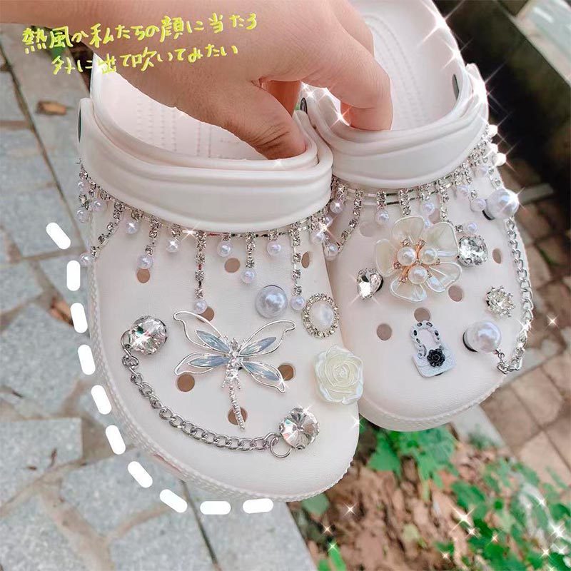 Shoes parts Luxury Croc Charms Diy Decorations Vintage Clocks Gesp Bundel Mode Flower Flanders Girls 2021 J0723, White;pink
Shoes parts Luxury Croc Charms Diy Decorations Vintage Clocks Gesp Bundel Mode Flower Flanders Girls 2021 J0723, White;pink