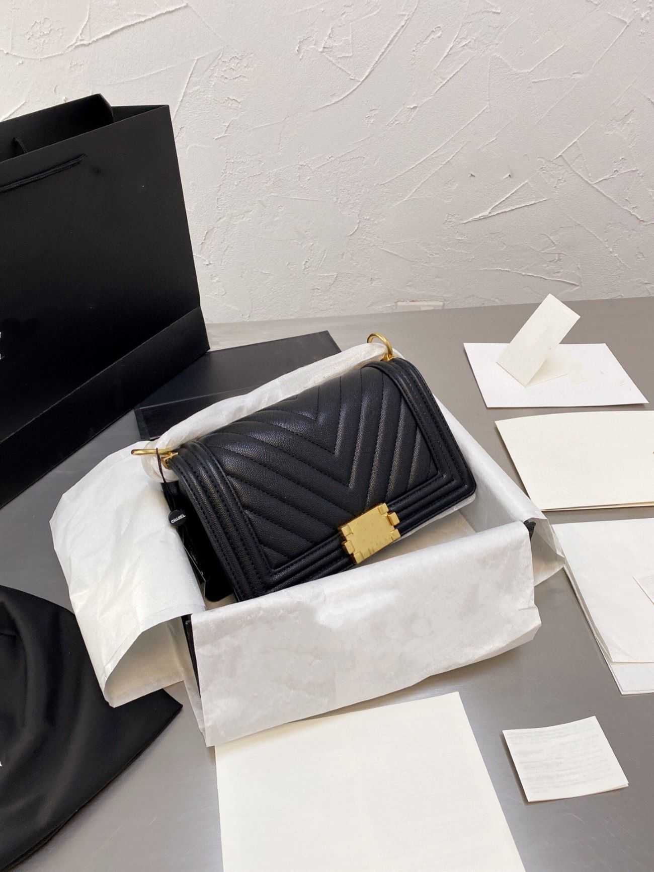 2021 selling good bags crossbody Large&Small diamond lattice purse with gold hardware handbags classic brand bag flap real leather 25cm
2021 selling good bags crossbody Large&Small diamond lattice purse with gold hardware handbags classic brand bag flap real leather 25cm