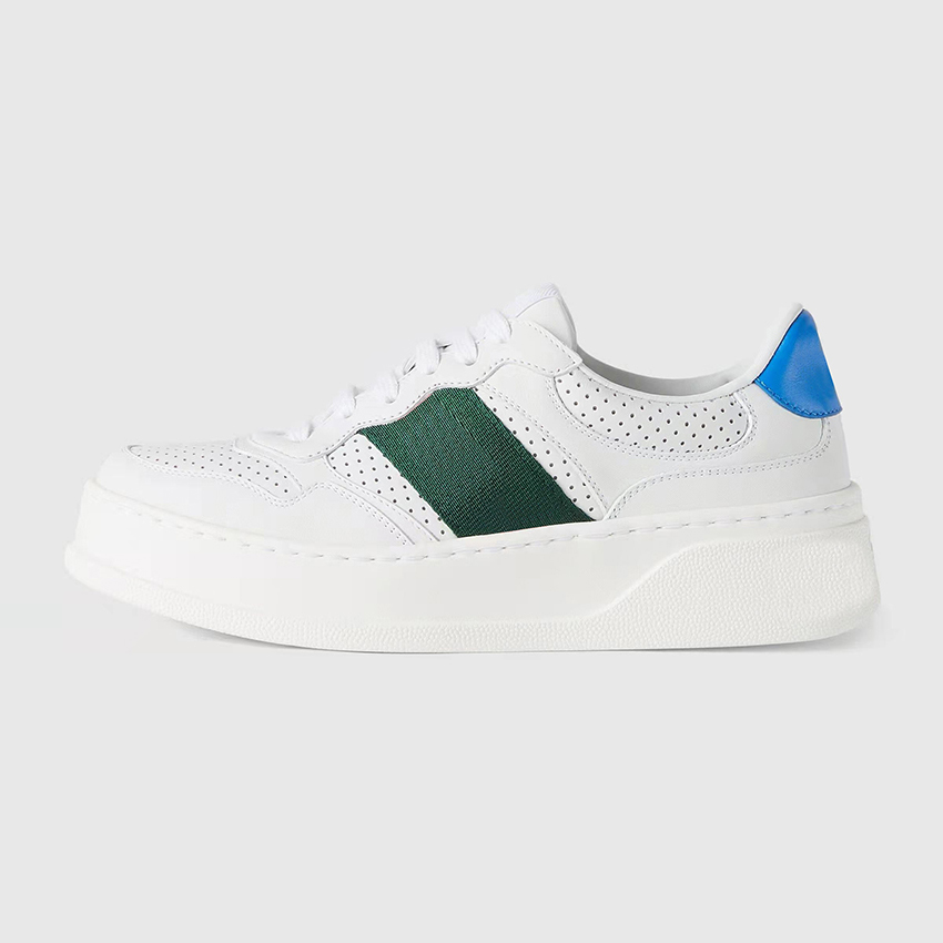 Luxury new designer casual shoes for men and women, classic leather sports pair man sneakersize 36-46, White
Luxury new designer casual shoes for men and women, classic leather sports pair man sneakersize 36-46, White