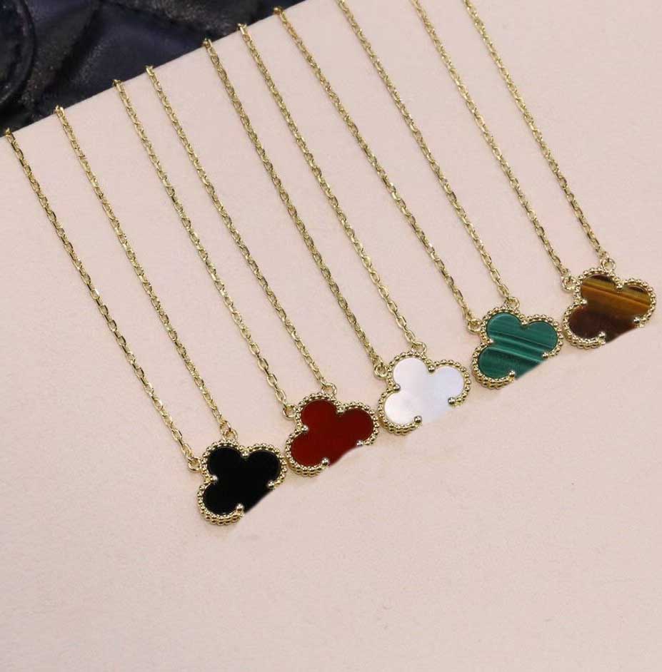 2021 V gold material Luxury quality charm pendant necklace for women engageent jewelry have stamp normal box PS4897
2021 V gold material Luxury quality charm pendant necklace for women engageent jewelry have stamp normal box PS4897