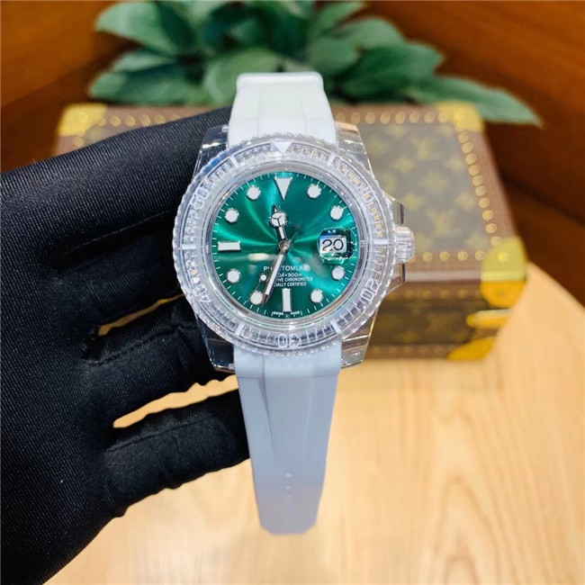 5G produced men's watch wrist performance generation aesthetic process to create a crystal transparent case sapphire mirror with 3135 m, Slivery;brown
5G produced men's watch wrist performance generation aesthetic process to create a crystal transparent case sapphire mirror with 3135 m, Slivery;brown