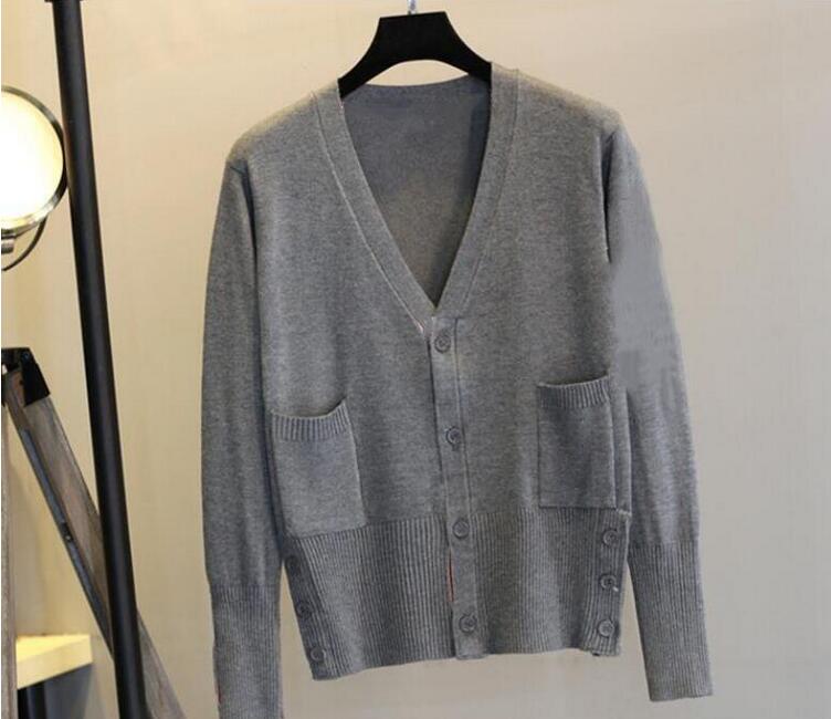 2025 Wholesale-New Arrival Thom brown Sports Casual Sweatshirt riri Lettering Zipper Cardigan,Blue And Black Gray Hoodies
2025 Wholesale-New Arrival Thom brown Sports Casual Sweatshirt riri Lettering Zipper Cardigan,Blue And Black Gray Hoodies