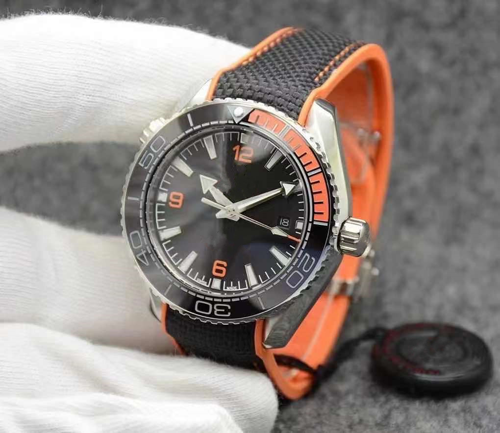 Top men's business casual 44mm watch automatic mechanical stainless steel case montre de luxe wristwatch
Top men's business casual 44mm watch automatic mechanical stainless steel case montre de luxe wristwatch