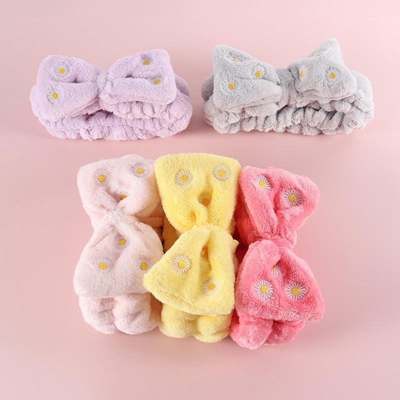 Hair Accessories Women Band Coral Fleece Daisy Flower Velvet Wash Face Bow Headbands Elastic Turban Yoga Bandanas
Hair Accessories Women Band Coral Fleece Daisy Flower Velvet Wash Face Bow Headbands Elastic Turban Yoga Bandanas