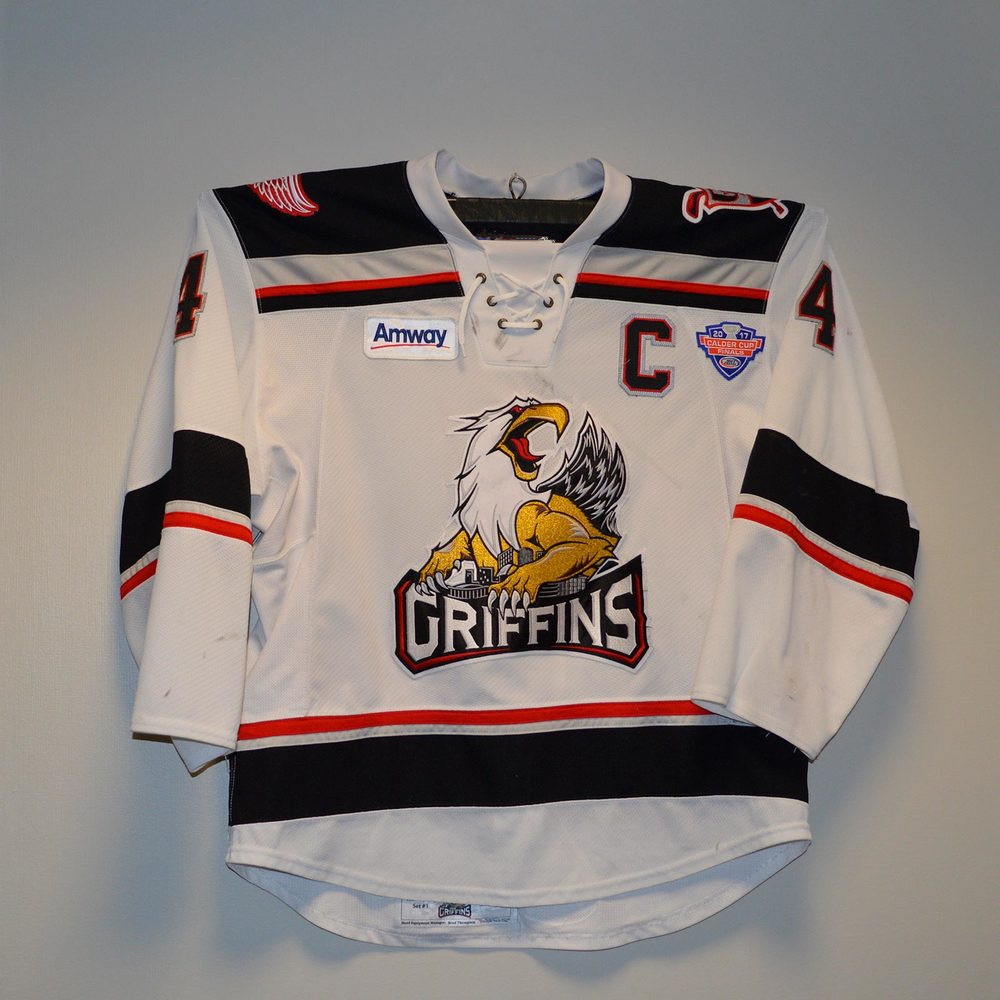 Custom Men's #39 Tyler Bertuzzi Grand Rapids Griffins HOCKEY JERSEY #11 Filip Zadina Stitched CCM #55 Matthew Ford Customize any number name Jerseys S-5XL, As
Custom Men's #39 Tyler Bertuzzi Grand Rapids Griffins HOCKEY JERSEY #11 Filip Zadina Stitched CCM #55 Matthew Ford Customize any number name Jerseys S-5XL, As