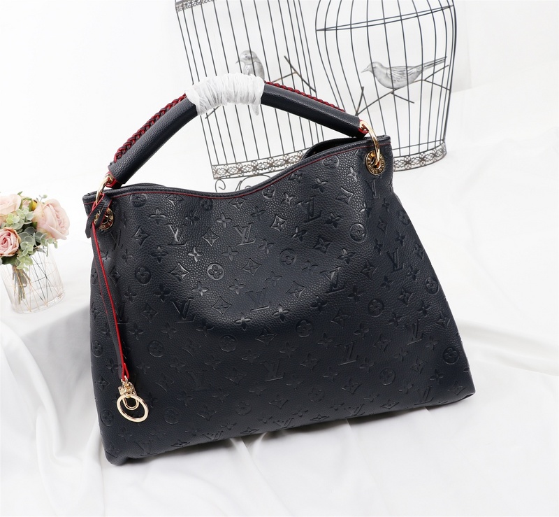 LV Luxurys Designers MM NEVERFULL 40996 backpack bag DIOR Fashion gucci DAUPHINE handbag Monogram bags genuine leather elegant shoulderbag c
LV Luxurys Designers MM NEVERFULL 40996 backpack bag DIOR Fashion gucci DAUPHINE handbag Monogram bags genuine leather elegant shoulderbag c
