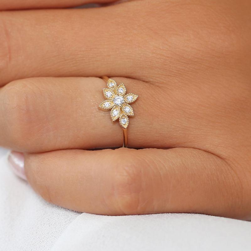 Cluster Rings Crystal Flower For Women Innovative Delicate Light Yellow Gold Color Lover Daily Gift Fashion Korean Jewelry KBR004, Golden;silver
Cluster Rings Crystal Flower For Women Innovative Delicate Light Yellow Gold Color Lover Daily Gift Fashion Korean Jewelry KBR004, Golden;silver